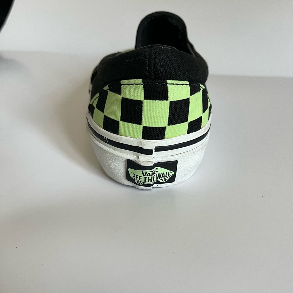 Vans Classic Slip-On Glow Checkerboard Black/Green - Picture 13 of 16